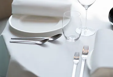Restaurant<br>Laundry<br>Service